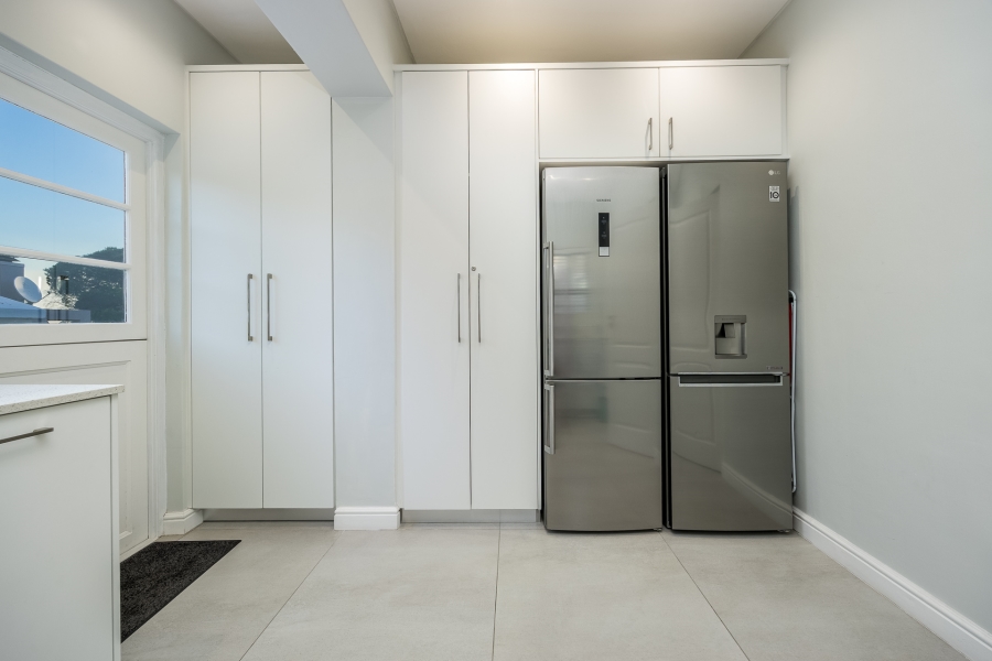 3 Bedroom Property for Sale in Zevendal Western Cape